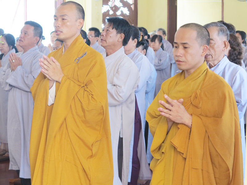 Khoá Lễ Trì Chú Đại Bi và Đảnh Lễ Danh Hiệu Phật  lần 13